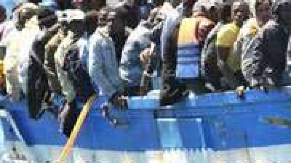 18 morti su un barcone intercettato a sud di Lampedusa