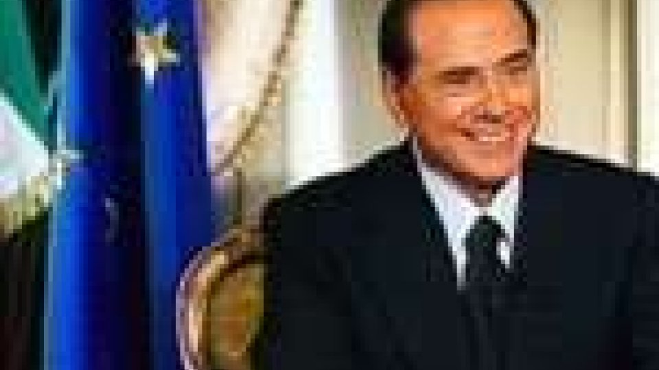 Duro attacco di Berlusconi ai finiani