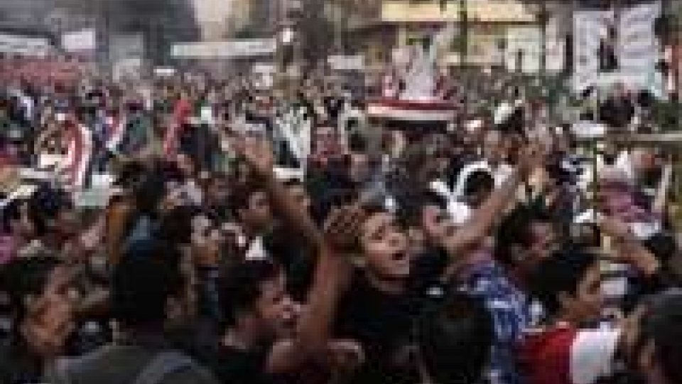 Egitto: corte costituzionale rinvia esame su costituente