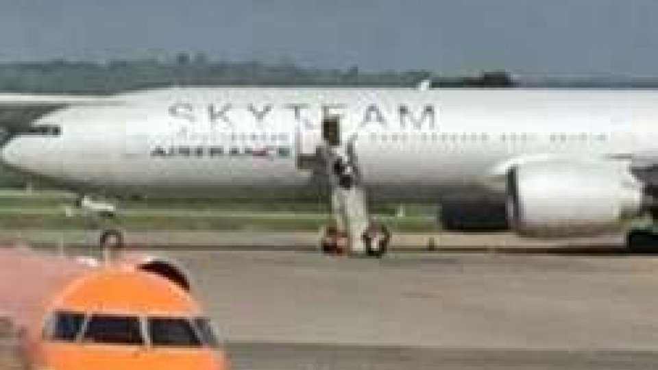 Terrorismo: allarme bomba su volo Air France. Atterraggio d'emergenza a Mombasa