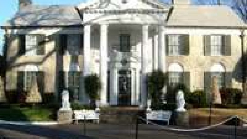In vendita Graceland, la casa Elvis Presley. Potrebbe fruttare 200 milioni