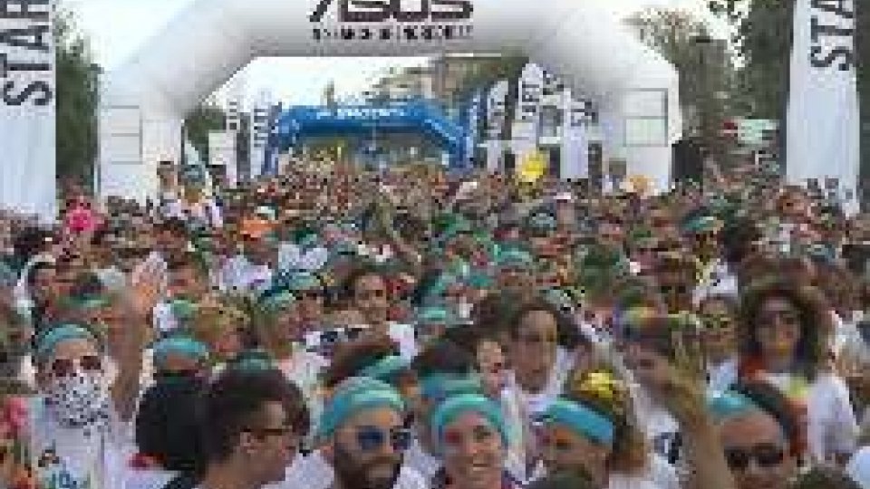 Color RunColor Run: in 10mila per la corsa carnevale che ha fatto tappa a Rimini
