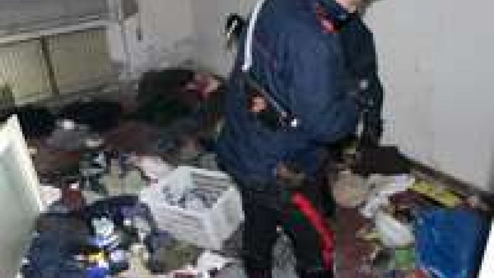 Controlli anti degrado a Rimini: trovato cadavere di un senzatetto