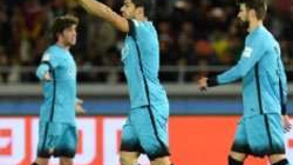 Suarez trascina il Barcellona in finale