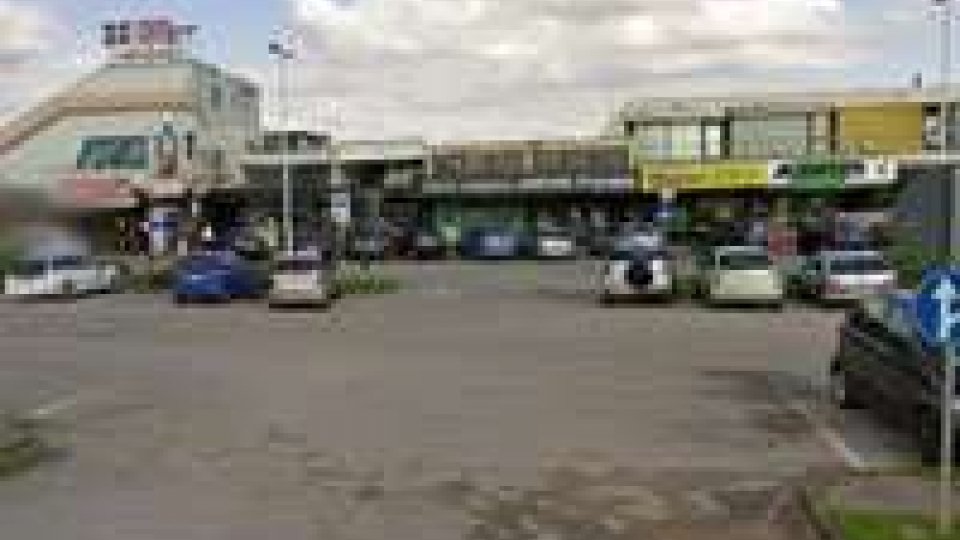 Superstrada Rimini- San Marino: rapina al supermercato "D-più"