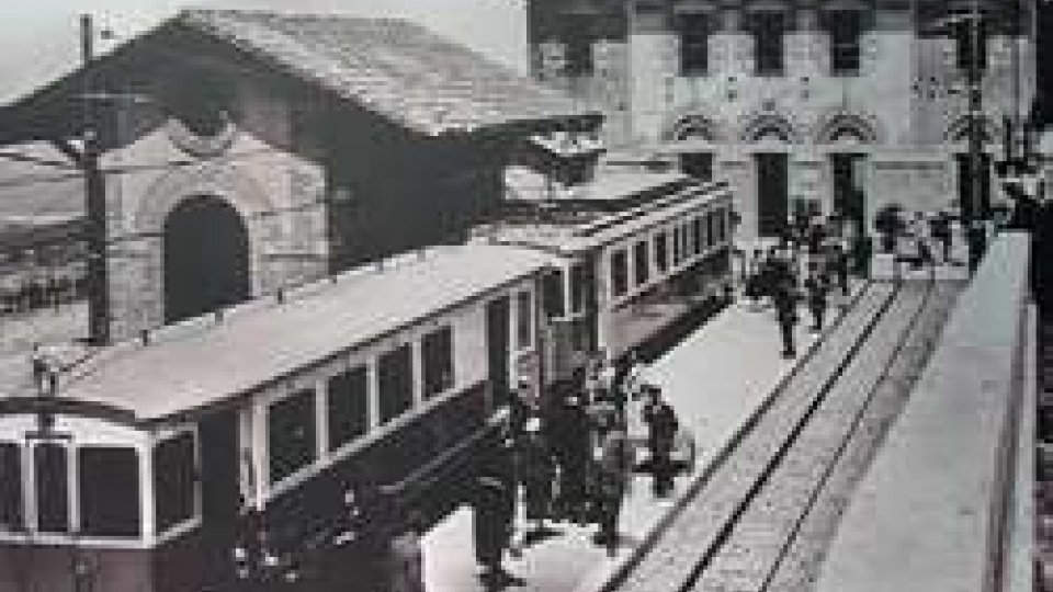Stazione ferroviaria San Marino CittàAZZURRO: mostra fotografica (Dogana) e Treno (Domagnano)