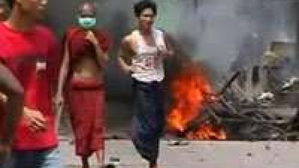 Birmania. 112 morti dopo gli scontri tra buddisti e musulmani