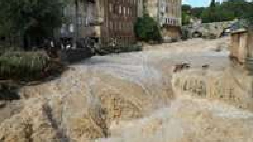Maltempo: Francia,un morto e 240 mila case senza elettricità
