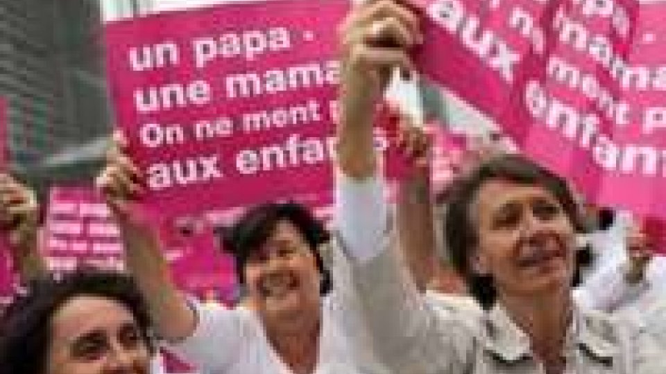 Manifestazioni in Francia per dire no alle nozze gay