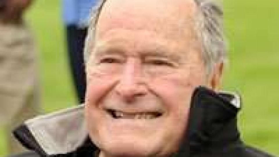 Usa, ricoverato George Bush senior per problemi respiratori