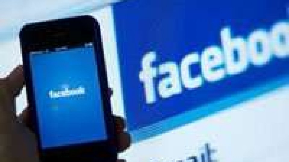 Facebook: parte test su messaggi a pagamento