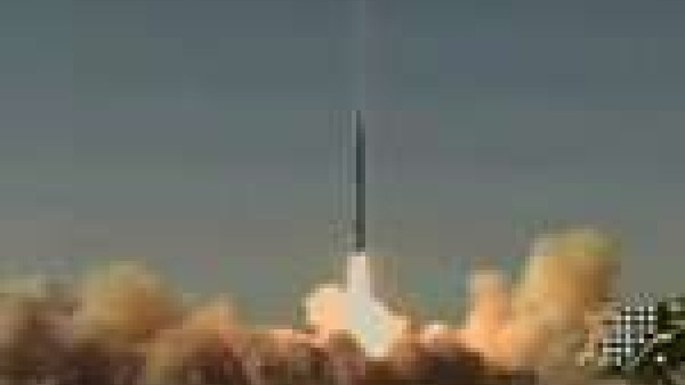 Iran, testato nuovo missile Sejil-2