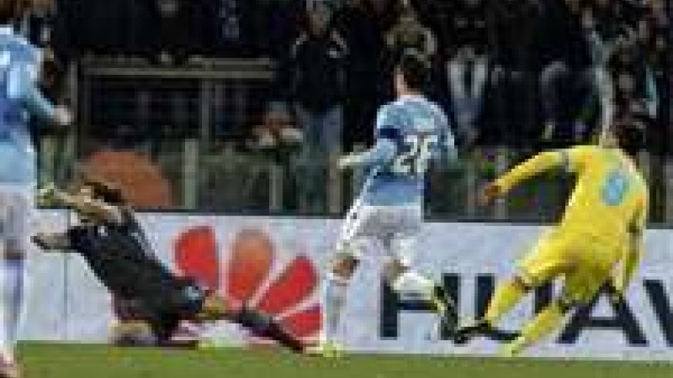 Serie A: nei posticipi vittorie per Napoli e Fiorentina