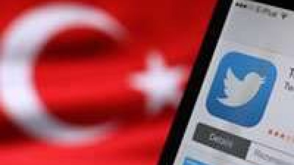 Turchia: dopo la censura dei social, ora minaccia anche Google
