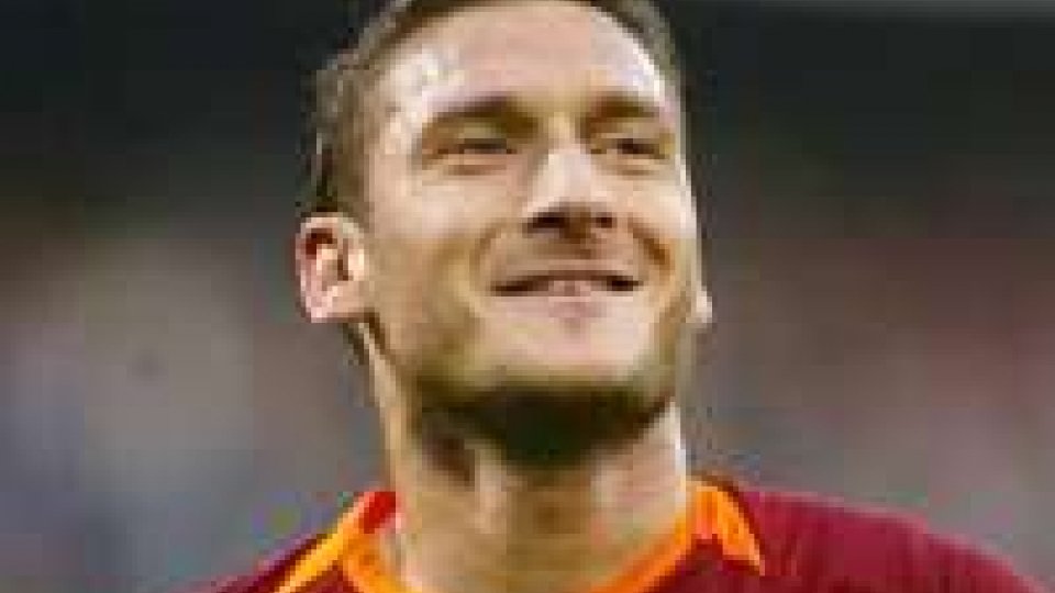 Calcio: Totti, "la Roma più forte, la Juve più cattiva"