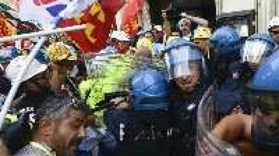 Alcoa, la protesta si sposta in Sardegna