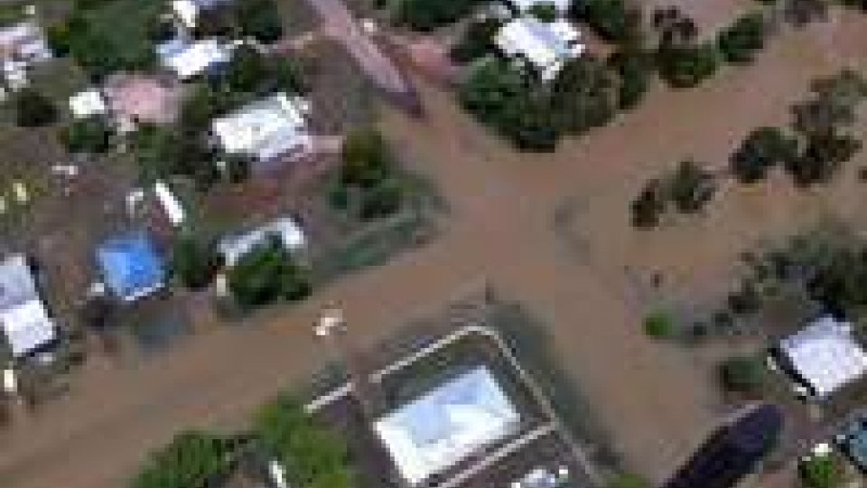 Inondazioni in Australia: ponte aereo per soccorsi, 4 morti