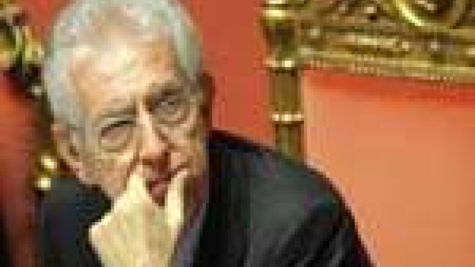 Monti: "Trovare 4,2 miliardi per non aumentare Iva"