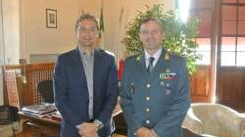 Il nuovo comandante del Reparto Aeronavale della Finanza Fulvio Furia in visita in Residenza Comunale