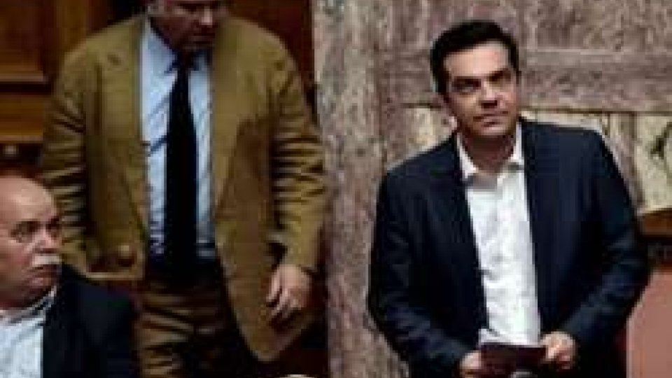 Grecia, l'ok del Parlamento alle riformeGrecia: ok del Parlamento al primo pacchetto di misure di austerità