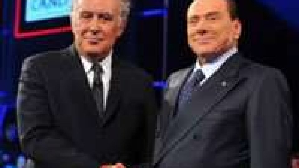 Berlusconi guadagna 1-2 punti dopo la serata a "Servizio Pubblico"