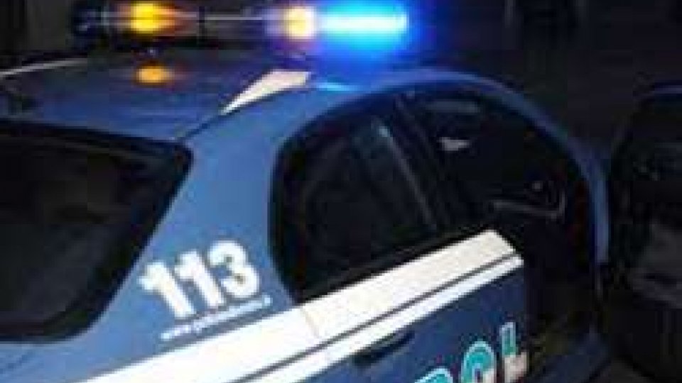 Rimini: 19enne arrestato per furto aggravato
