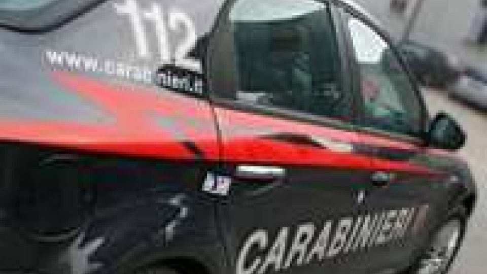 Sbattuto fuori casa dalla madre, tredicenne chiede aiuto ai carabinieri