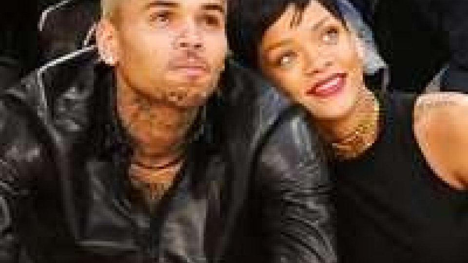 Usa: Chris Brown entra in comunità aveva picchiato Rihanna
