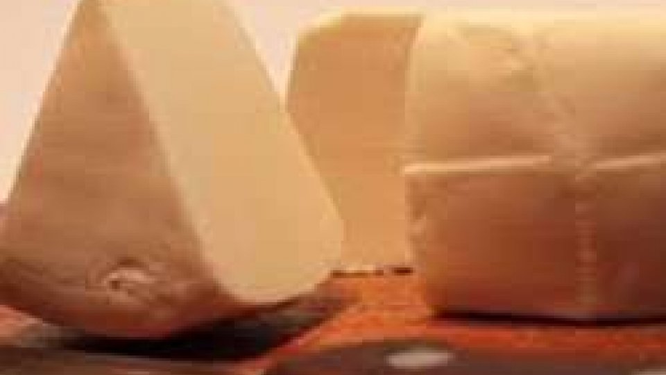 Coldiretti: ok alla polvere di latte, addio a 12 formaggi tradizionali dell'Emilia Romagna