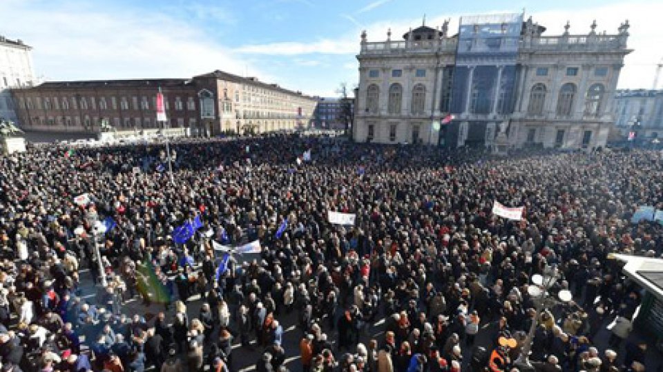 Foto ansaSì Tav tornano in Piazza a Torino con sostegno della Lega: "Ora l'accordo con M5S", ma Di Battista dice no