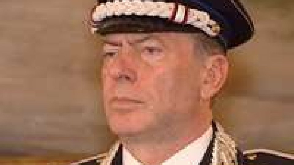 Gendarmeria: il giuramento del comandante GentiliGendarmeria: il giuramento del comandante Gentili