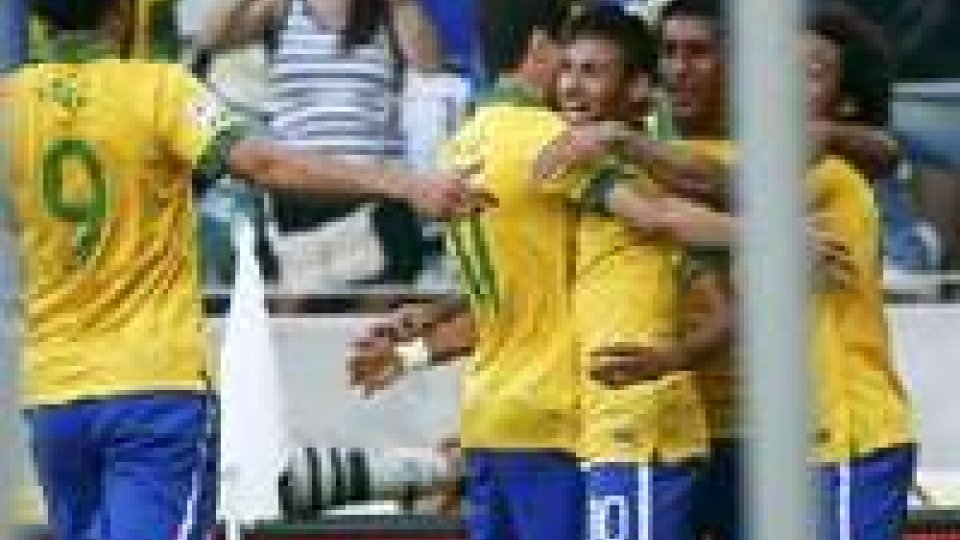 Confederations Cup: Brasile-Messico 2-0, Neymar in grande spolveroBrasile-Messico 2-0