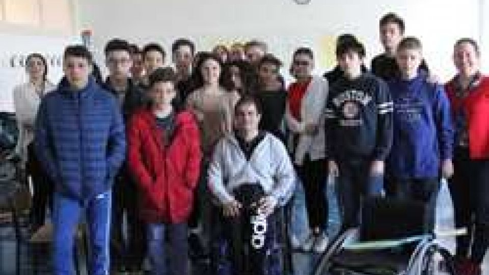 "Paralimpyc School Day": gli studenti delle scuole medie hanno incontrato Juan Francisco Barrena Gennari