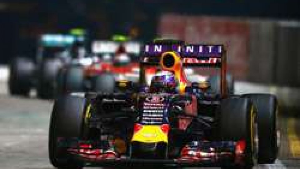 Libere a Singapore: Ricciardo il più veloce