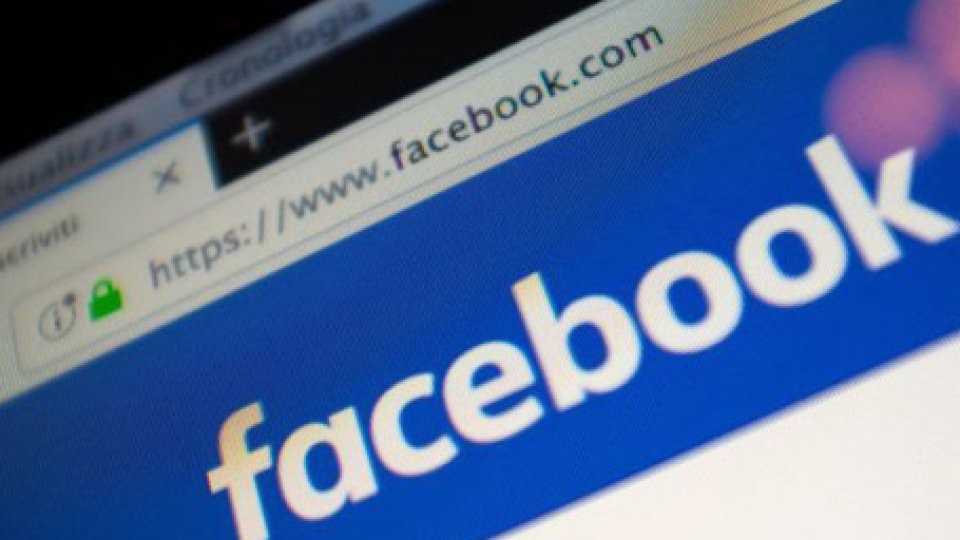 15 anni di Facebook15 anni di Facebook, la sociologa Lella Mazzoli: "Accessi diminuiscono, è un social 'vecchio'"