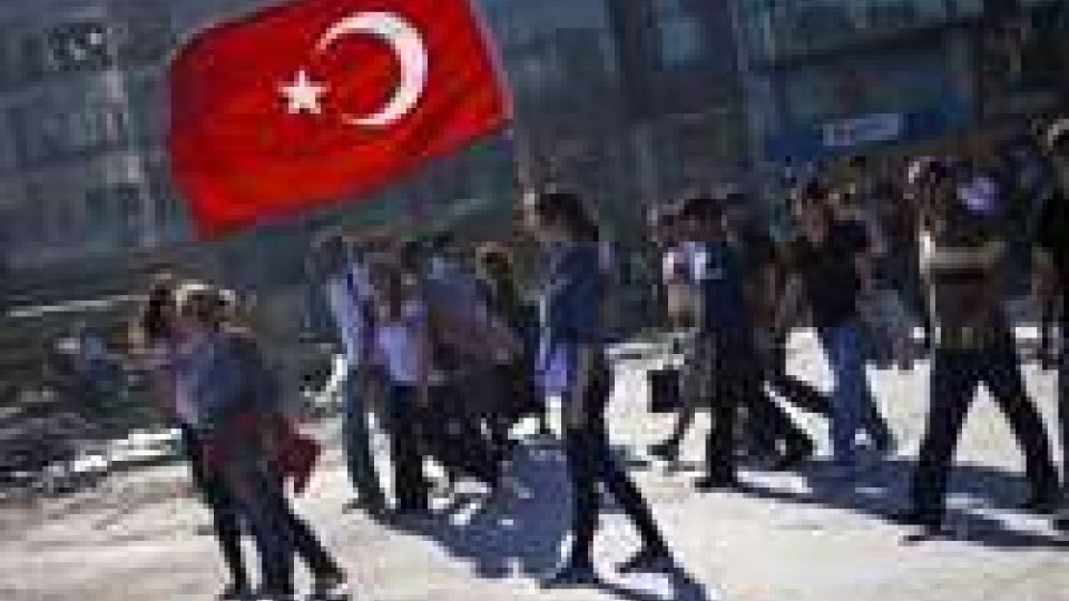 Turchia, ancora scontri: oggi sciopero nazionale ad Ankara