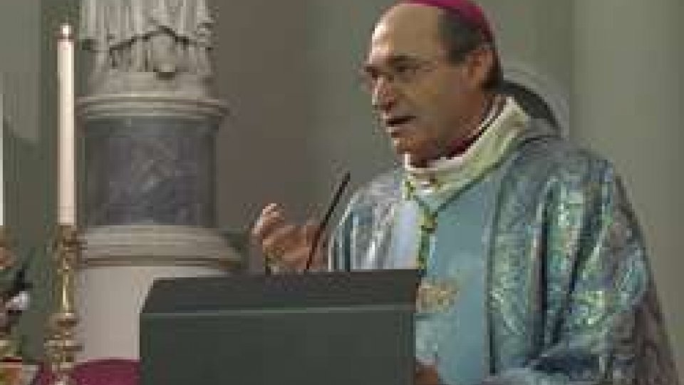 Mons. Andrea TurazziL'impegno quotidiano della 'non violenza'. A San Marino la messa in Pieve