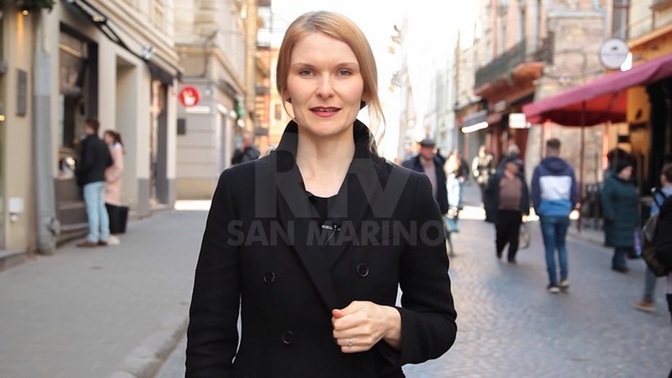Victoria PolishukUcraina: al primo turno delle presidenziali si impone Zelensky. Poroshenko punta su un dibattito in vista del ballottaggio