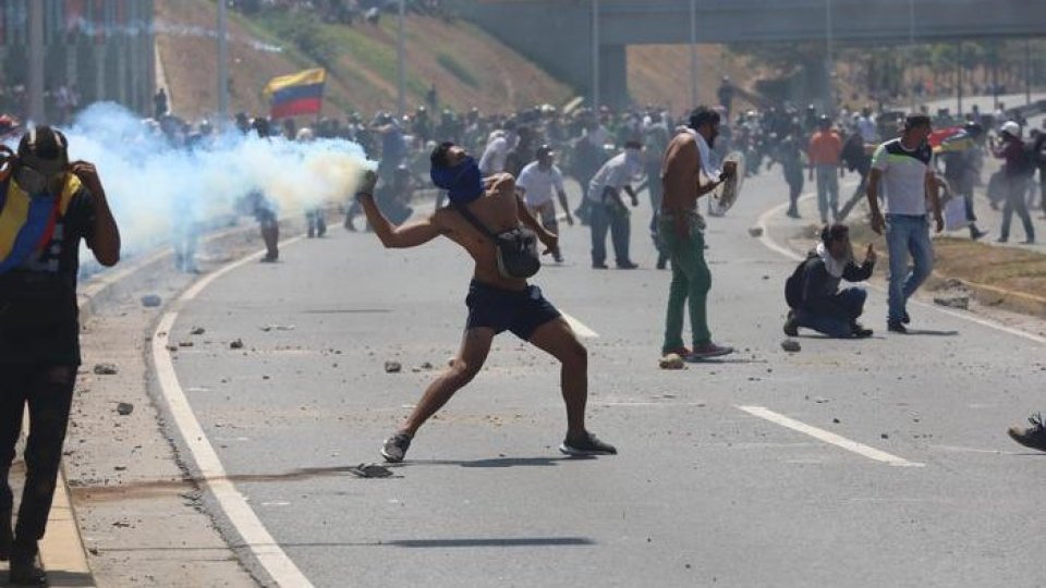 Scontri in Venezuela. Foto ansaVenezuela: si accendono i toni tra Washington e Mosca dopo il tentato "strappo" di Guaidò