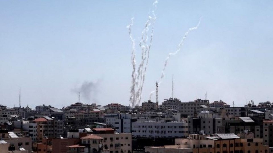 Venti di guerra Gaza-Israele, Netanyahu: "Proseguire con gli attacchi"