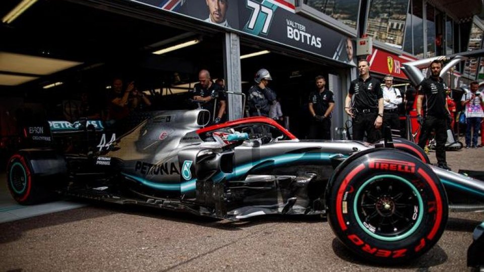 La Mercedes di Hamilton. Foto ansa