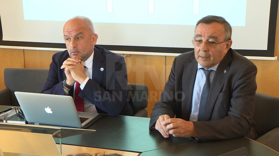 I Segretari di Stato Podeschi e MichelottiMichelotti: "Voglio vendere l'aria di San Marino"