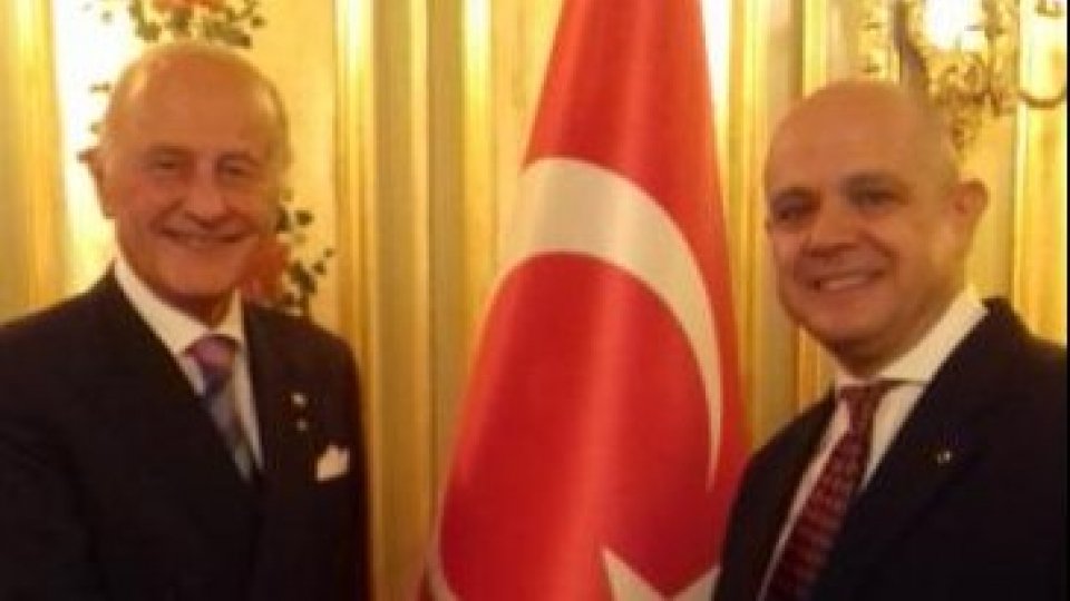 L’ambasciatore Giorgio Girelli e l’ambasciatore Murat  Salim Esenli.