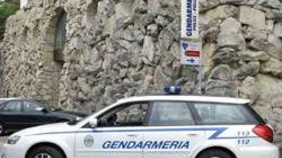San Marino: fermato un serbo; completamente ubriaco ha danneggiato autovettura