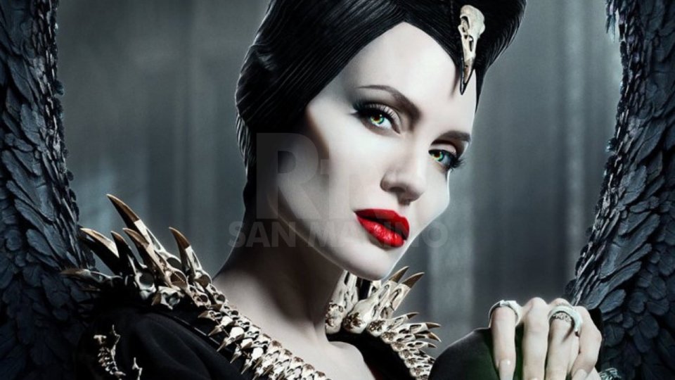 Angelina Jolie nei panni di Maleficent