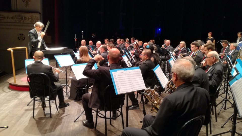Tutto esaurito al Galli per il Concerto della Banda città di Rimini che ha concluso uno strepitoso Capodanno più lungo del mondo