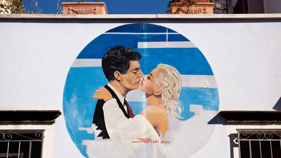 “Un tour nella magica città natale di Fellini”. Anche l’edizione on line del Guardian celebra Rimini