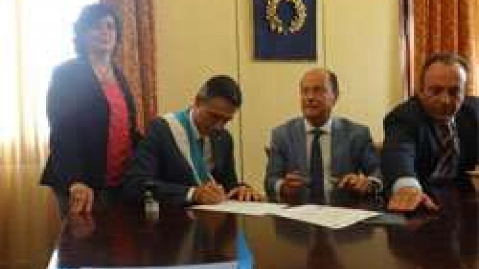 Gemellaggio Serravalle-Zante: firmato un protocollo di intesa