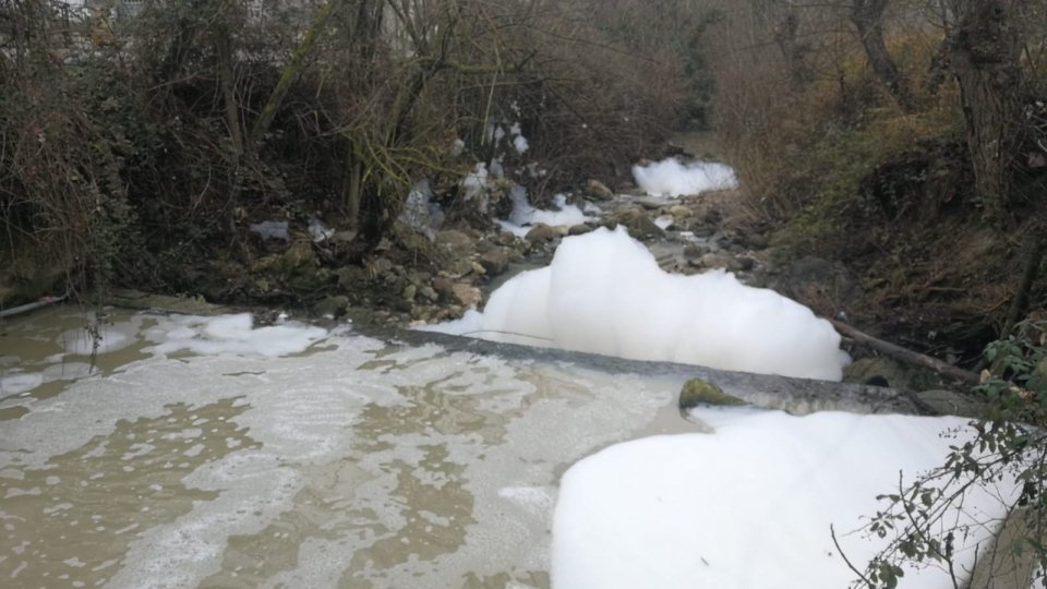 Ancora inquinamento nel fiume Marano, Giunta di Faetano: "Sconcertati, faremo analizzare le acque"