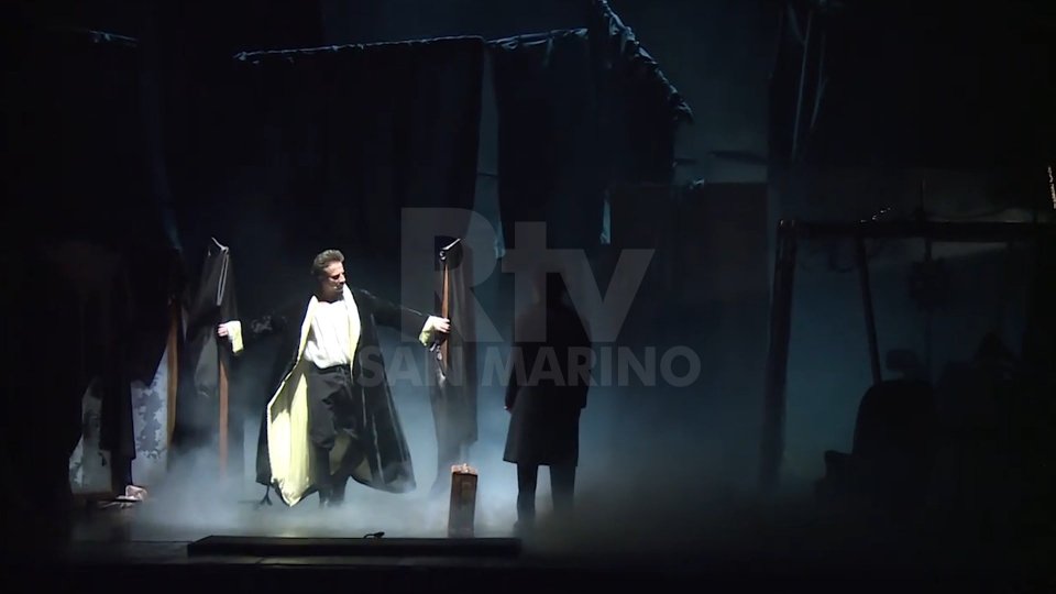 Allo Stignani di Imola la replica di "Dracula" con Sergio Rubini e Luigi Lo Cascio